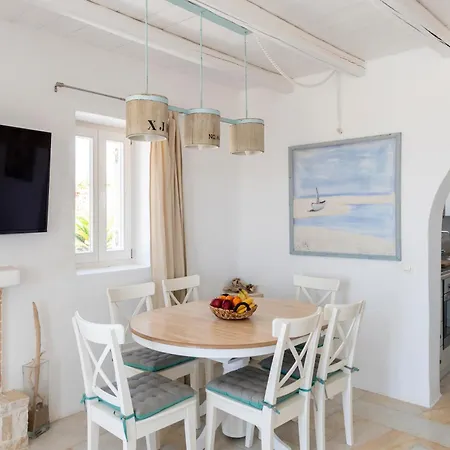 Mia Villa Chrisi Akti (Paros)
